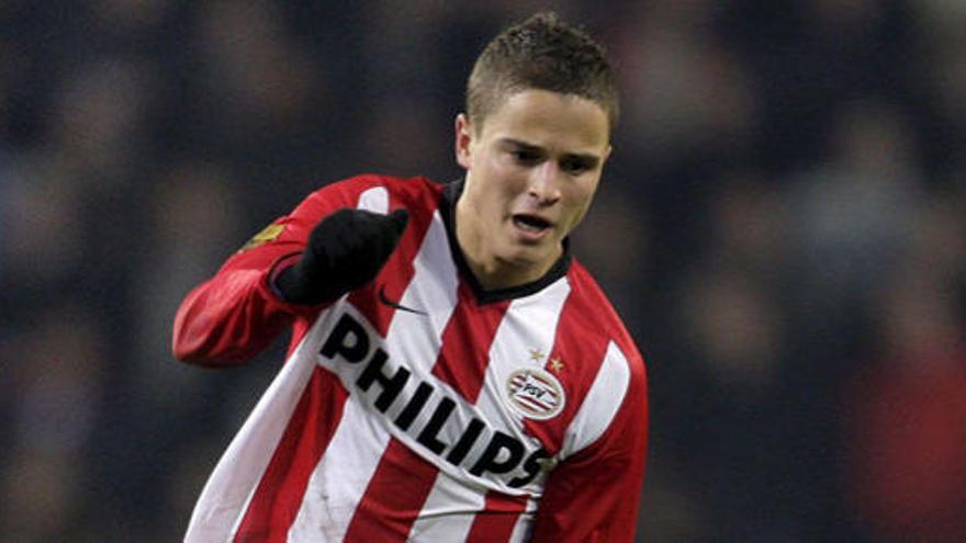 Afellay reforzará la plantilla azulgrana en una operación que rondará los tres millones de euros.