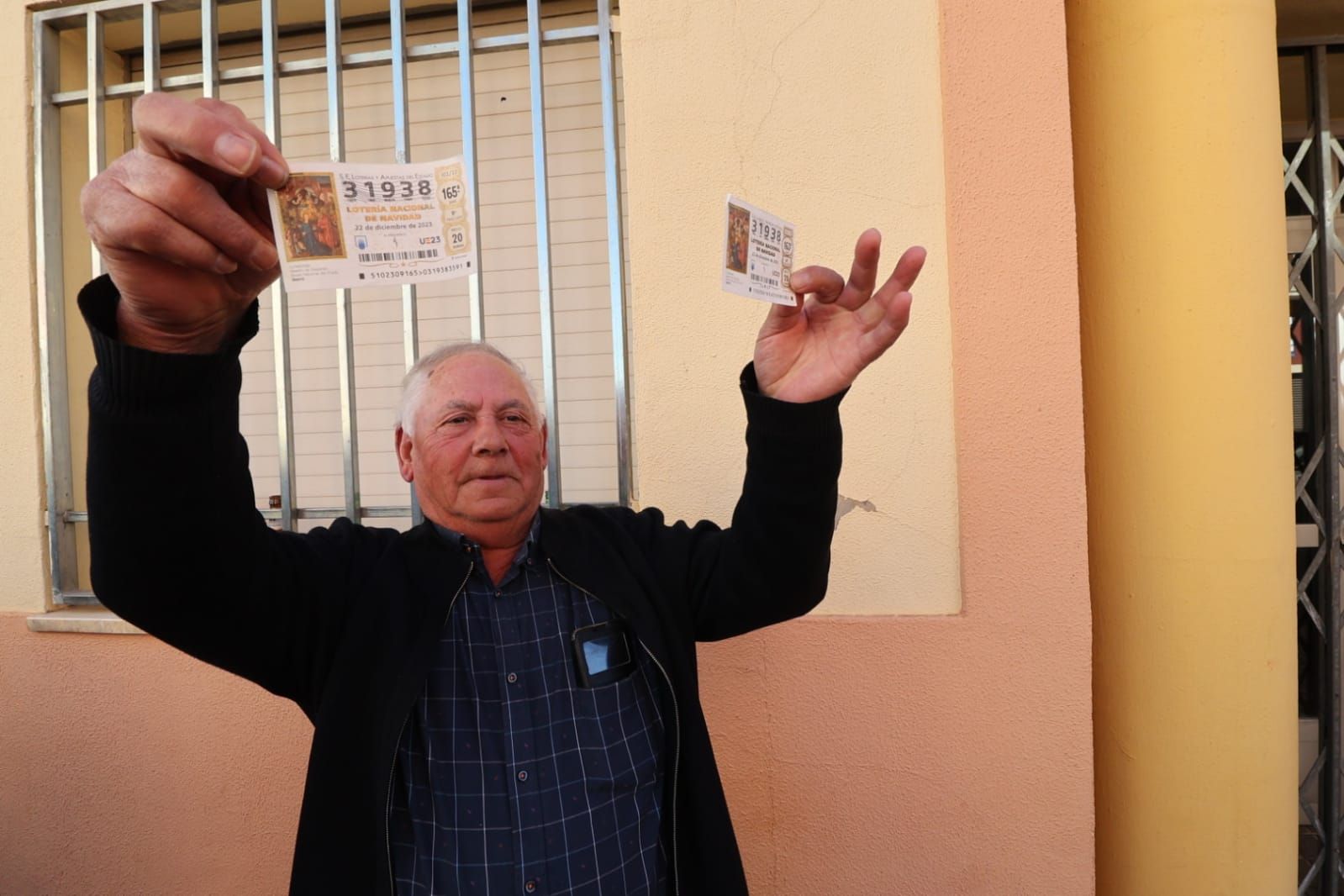 Se desata la euforia en Biar donde ha caído íntegramente el tercer premio de la Lotería de Navidad 2023