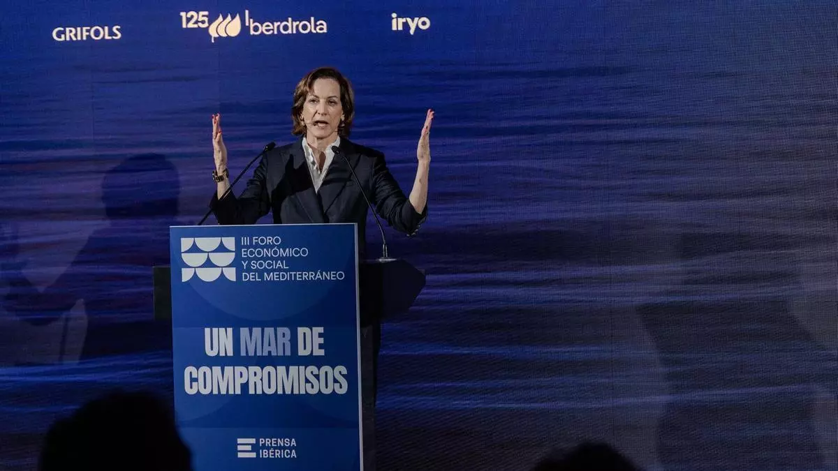 Anne Applebaum: "Trump ha alineado la política exterior de EEUU con las autocracias del mundo"