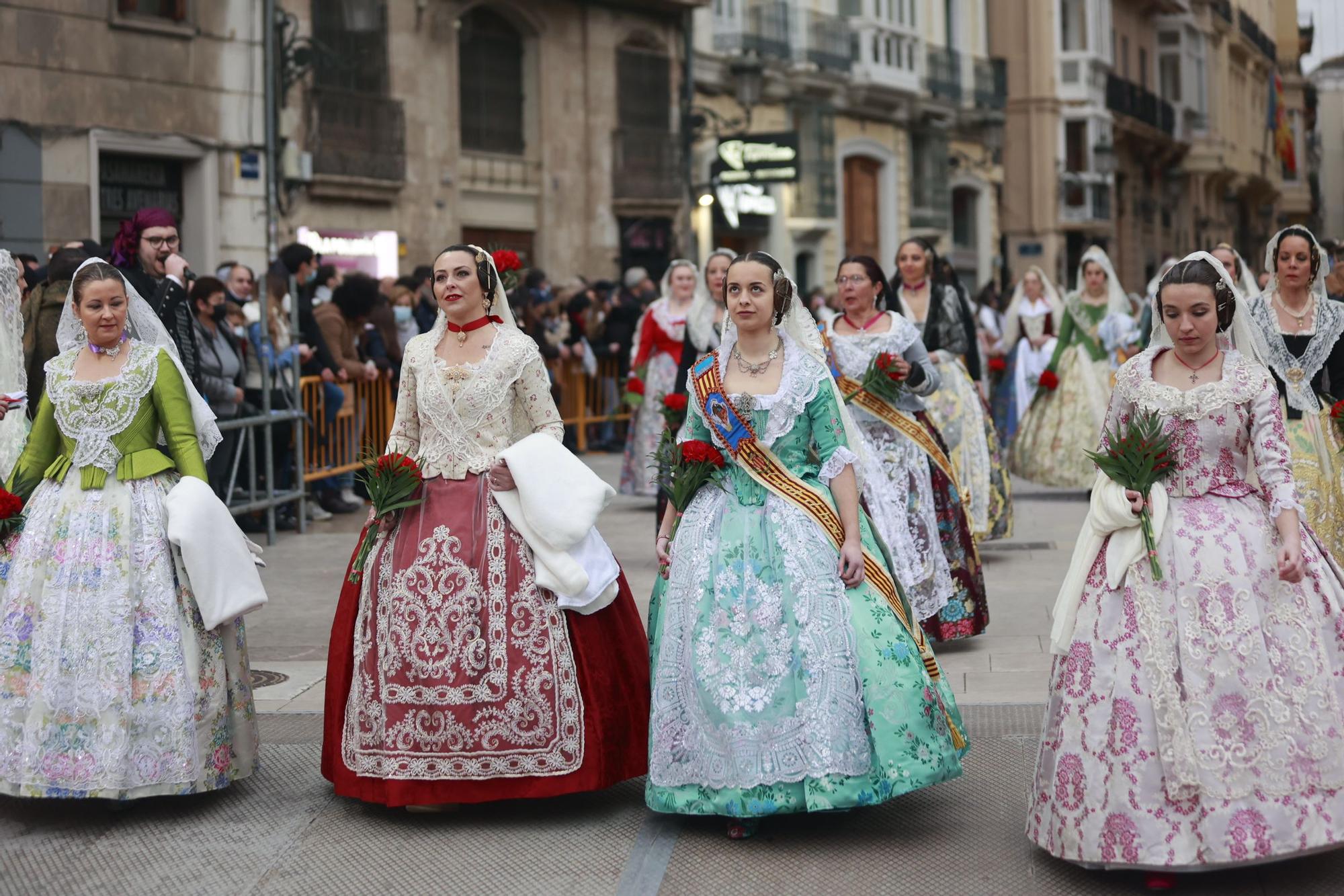 Búscate en el segundo día de ofrenda por la calle Quart (entre las 18:00 a las 19:00 horas)