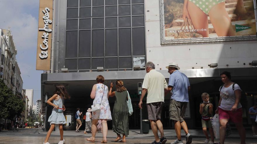 Estos son los domingos y festivos que abrirán las grandes superficies en Valencia