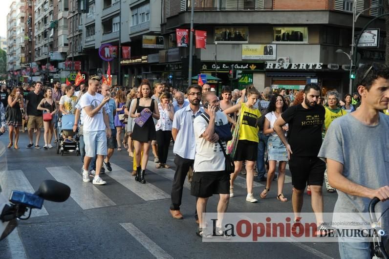 Más de cien voces piden en Murcia "acoger refugiados ya"