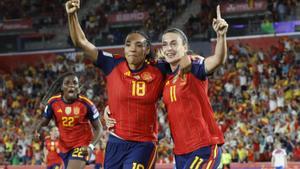 Espanya atropella Anglaterra i té a tocar el bitllet per al Mundial