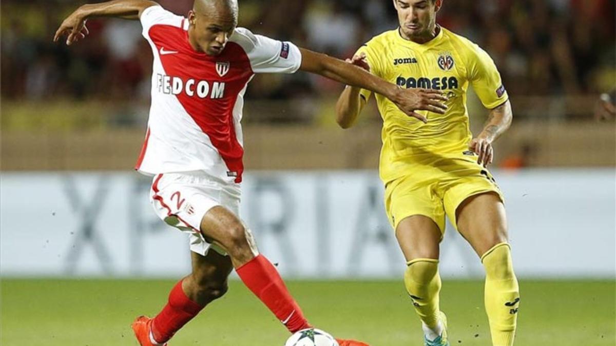 Fabinho volvió a marcar de penalti