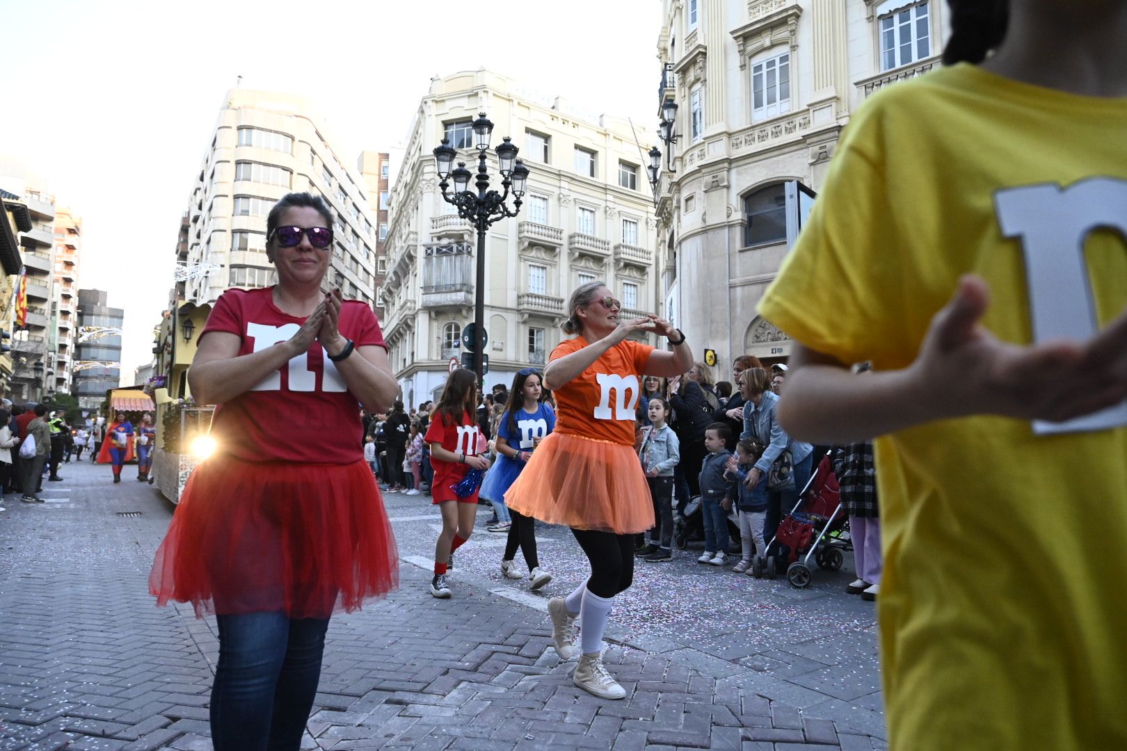 Desfile de collas y carros