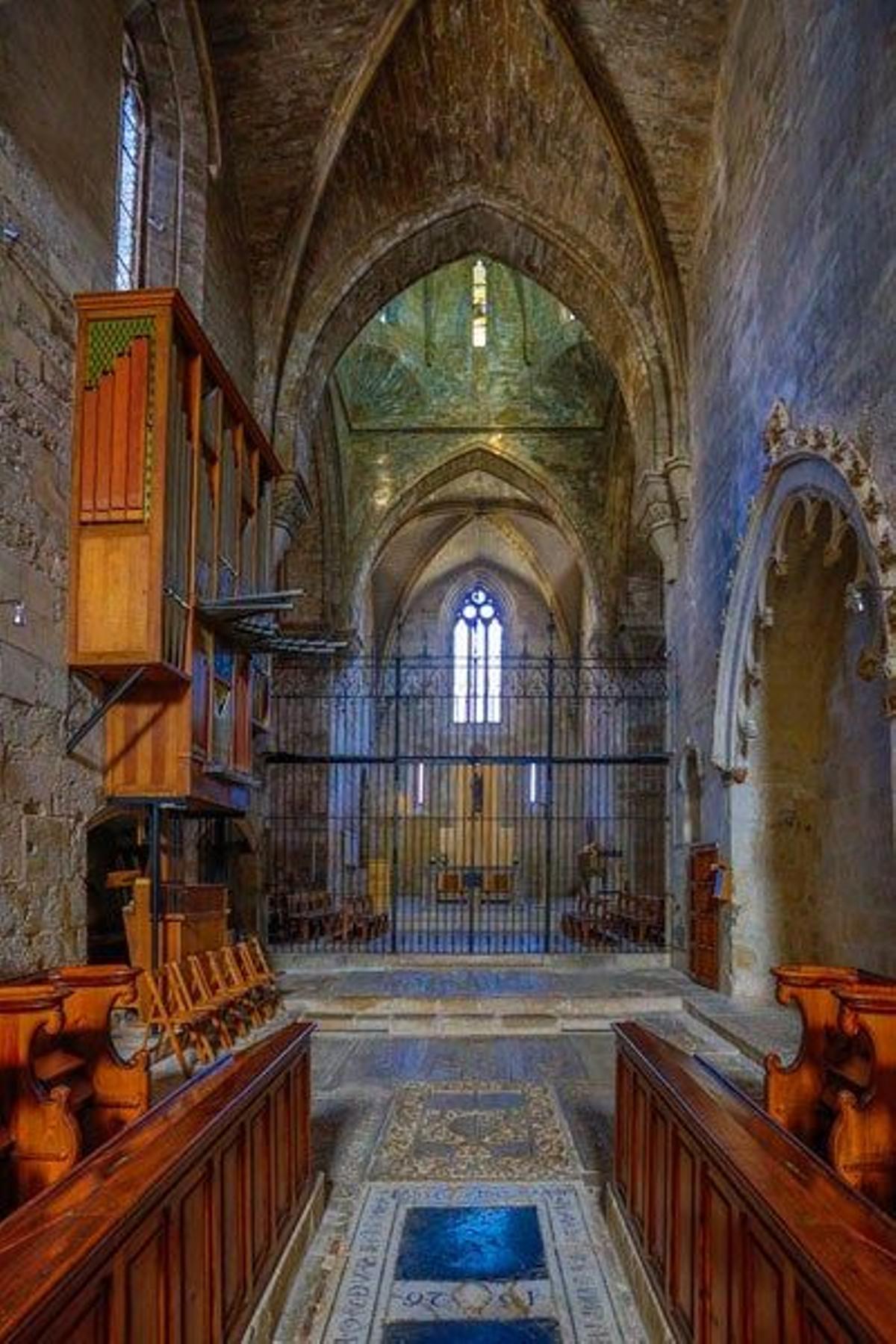Interior de la iglesia del monasterio de Vallbona de les Monges.
