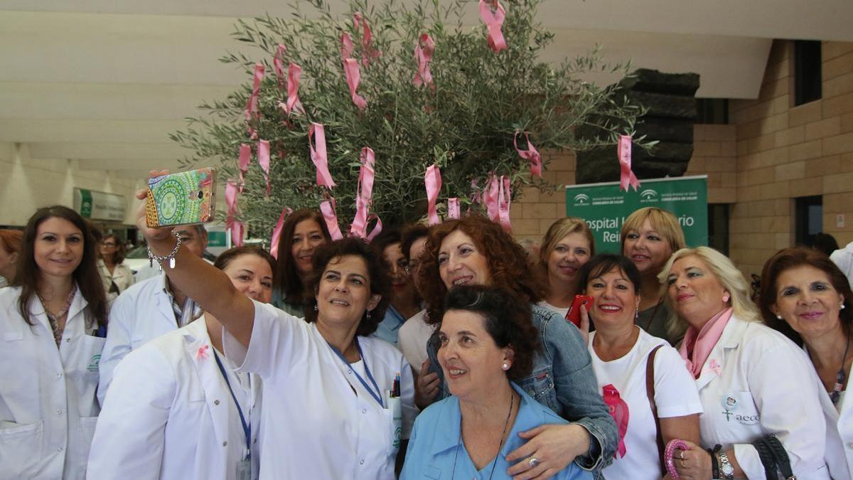El 40% de los andaluces cree que el cáncer de mama siempre se supera