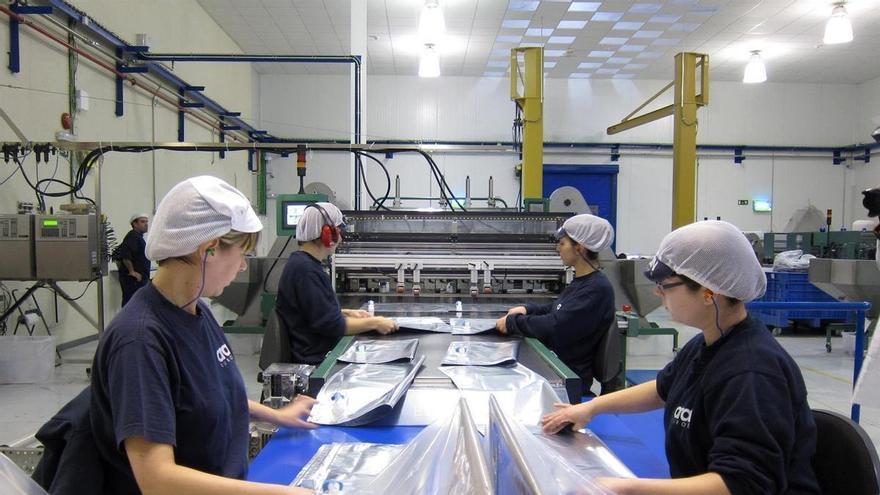 ndustrial modera su caída en febrero al 1,3% y suma dos meses de retrocesos