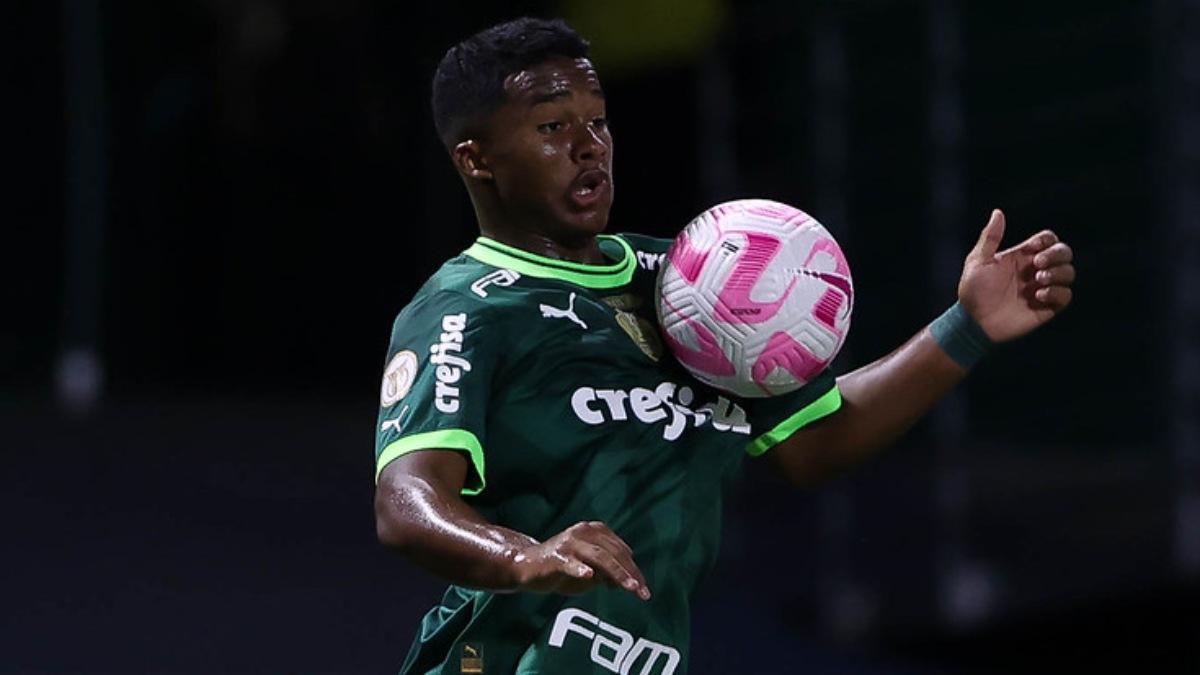Endrick volvió a ser el protagonista del Palmeiras con este golazo ante el Athletico Paranaense de Vitor Roque