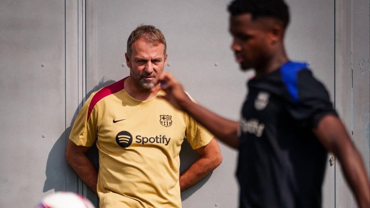 ¡Ansu Fati realiza parte de la sesión con el grupo!