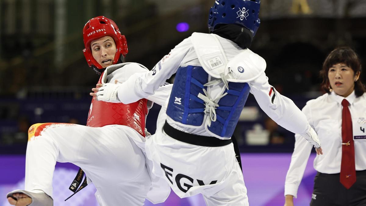 La taekwondista española Cecilia Castro, ante la egipcia Aya Shehata.