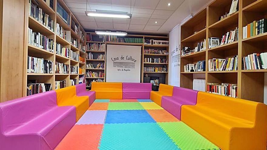 La biblioteca municipal cuenta con una nueva zona infantil. | SERVICIO ESPECIAL
