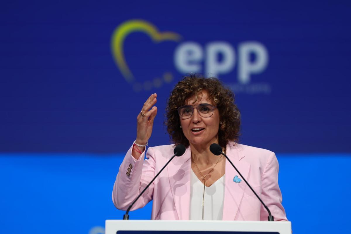 La secretaria general del PPE, Dolors Montserrat.