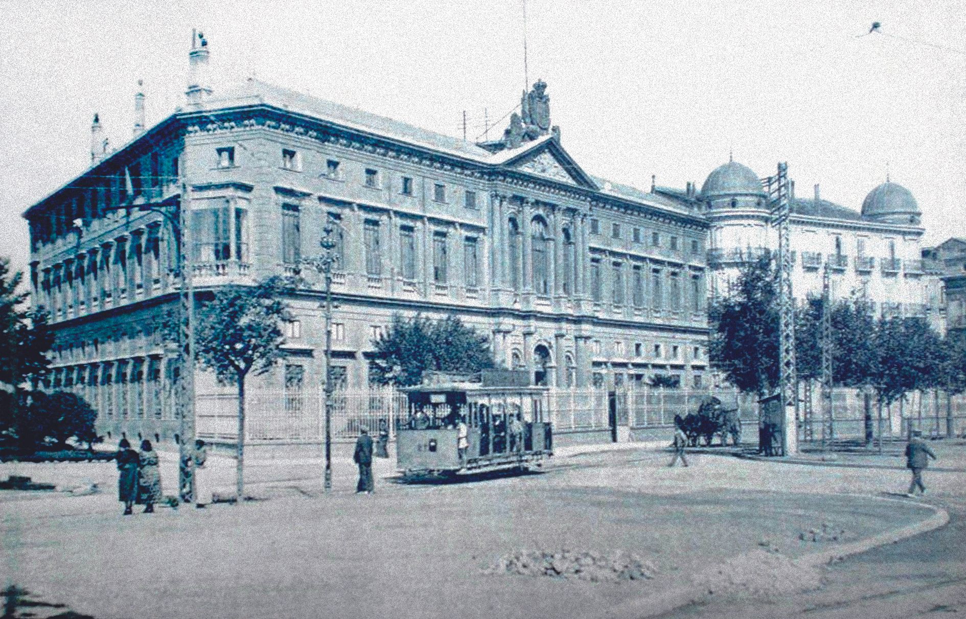 La historia de los 140 años de Avanza en Zaragoza, en imágenes