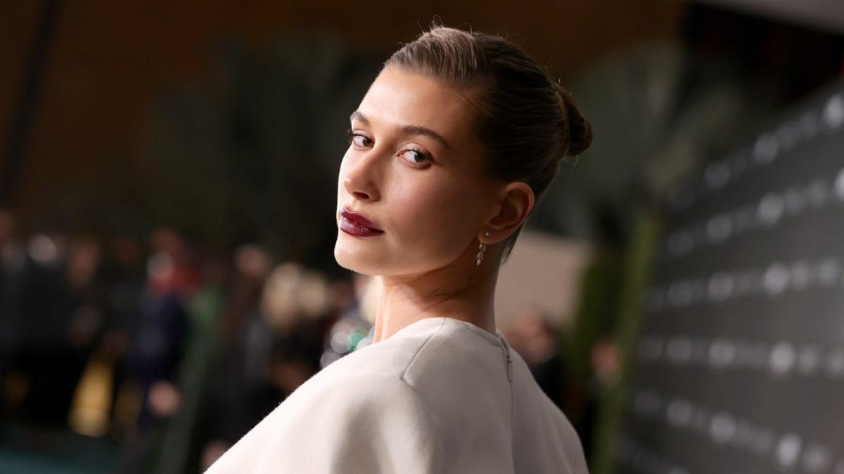 Hailey Bieber e la gala LACMA Art+Film 2021