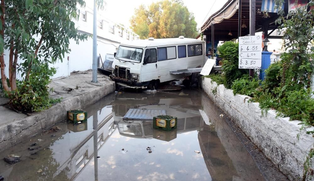 UN TERREMOTO DE 6,4 GRADOS DEJA DOS MUERTOS EN ...