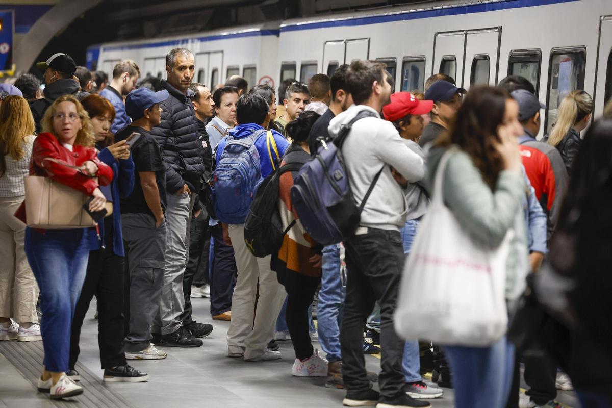 La inmigración lleva a España a un nuevo máximo de población, con 49,3 millones