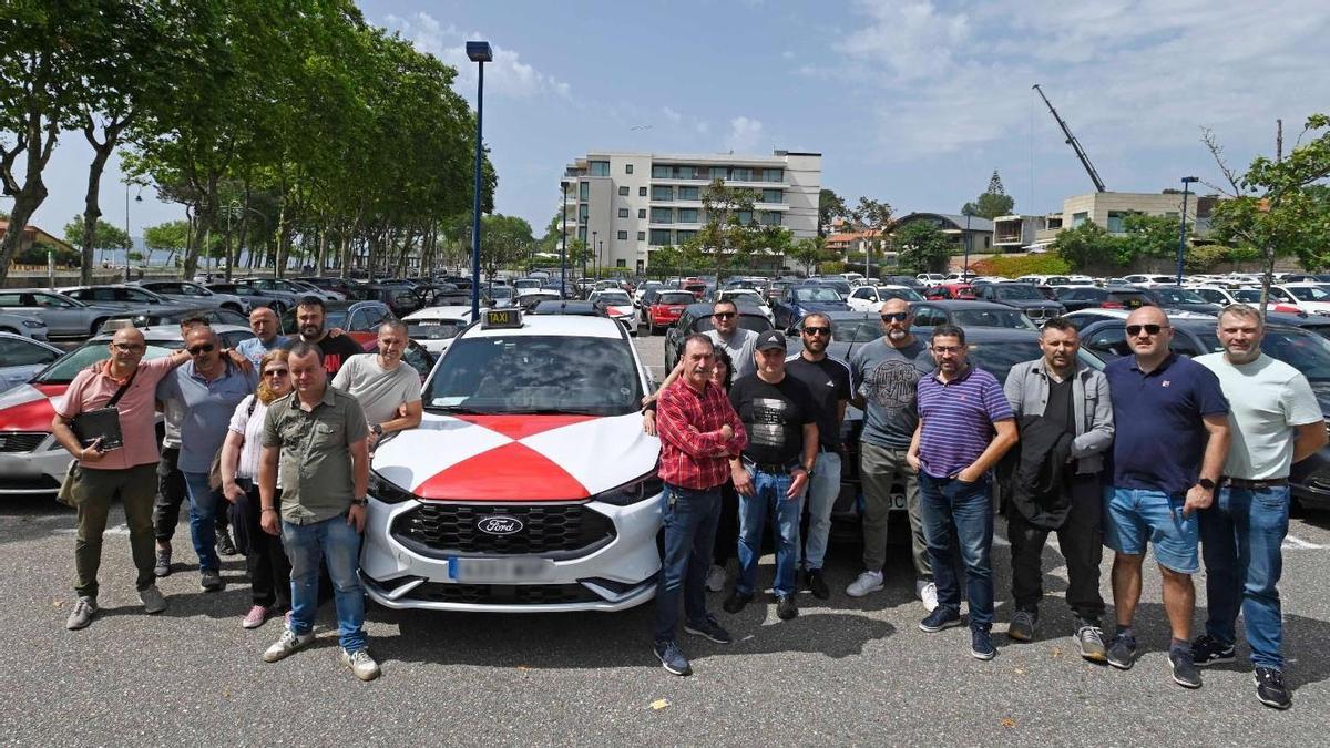 Taxistas de Vigo, en una de las últimas asambleas.