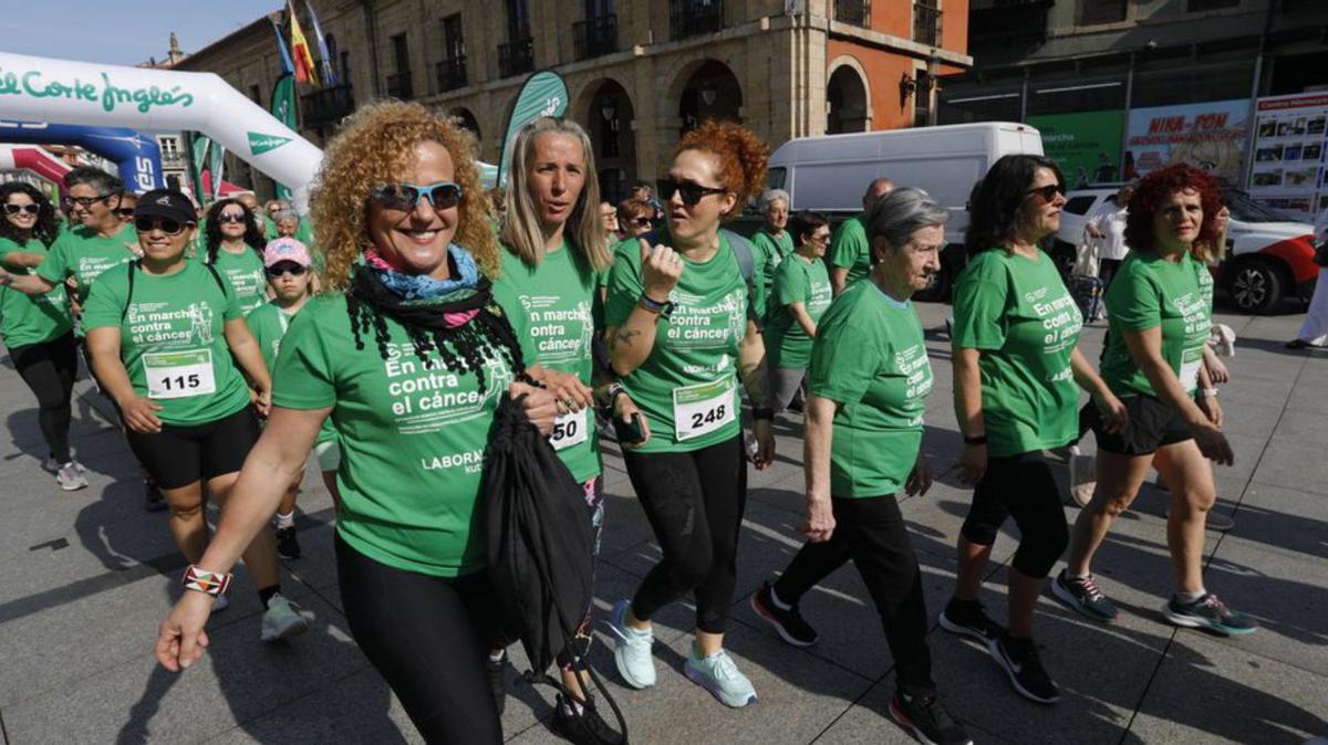 La salida de la carrera contra el cáncer. | Ricardo Solís 