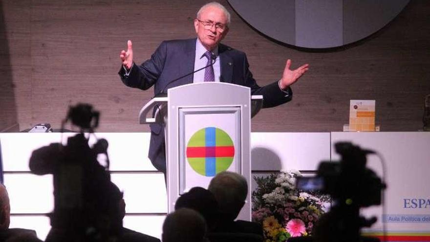 Otero Novas, durante su intervención.