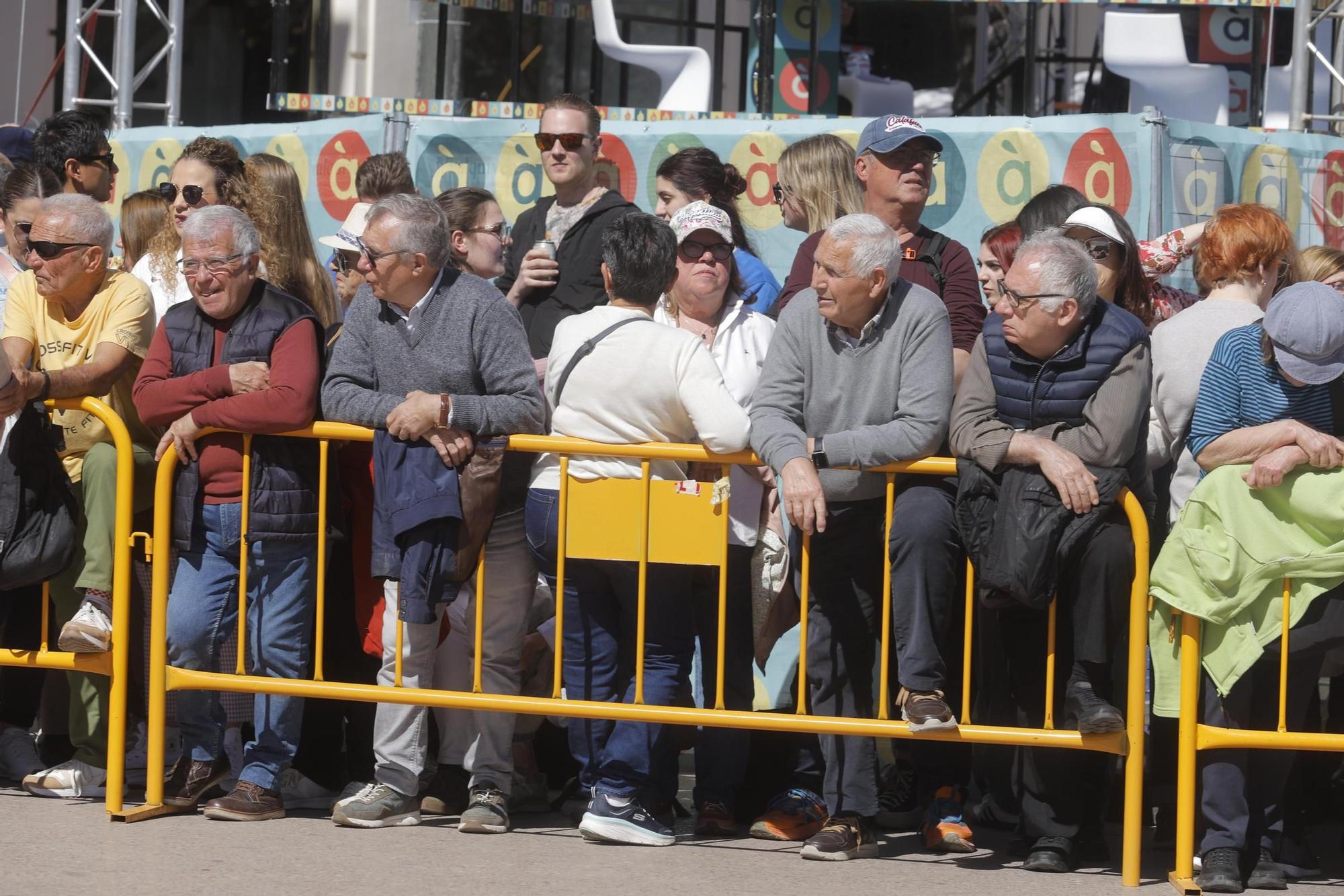 Búscate en la mascletà del 12 de marzo