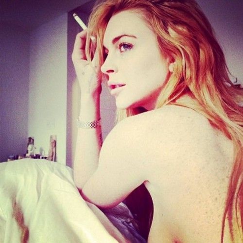 Lindsay Lohan también es una asidua a los 'selfies'.
