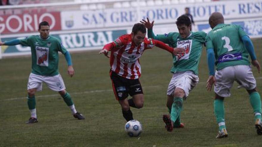 David Ferreiro fue uno de los destacados en la última visita del Guijuelo (1-0) al Ruta de la Plata.