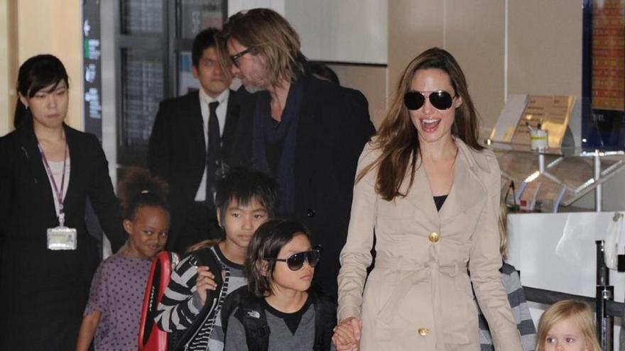 Pitt y Jolie irán a sesiones de terapia con sus hijos