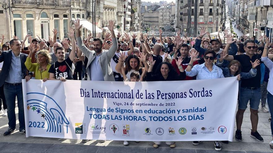 Un momento de la marcha del Día Internacional de las Personas Sordas del año pasado, en Vigo / CEDIDA