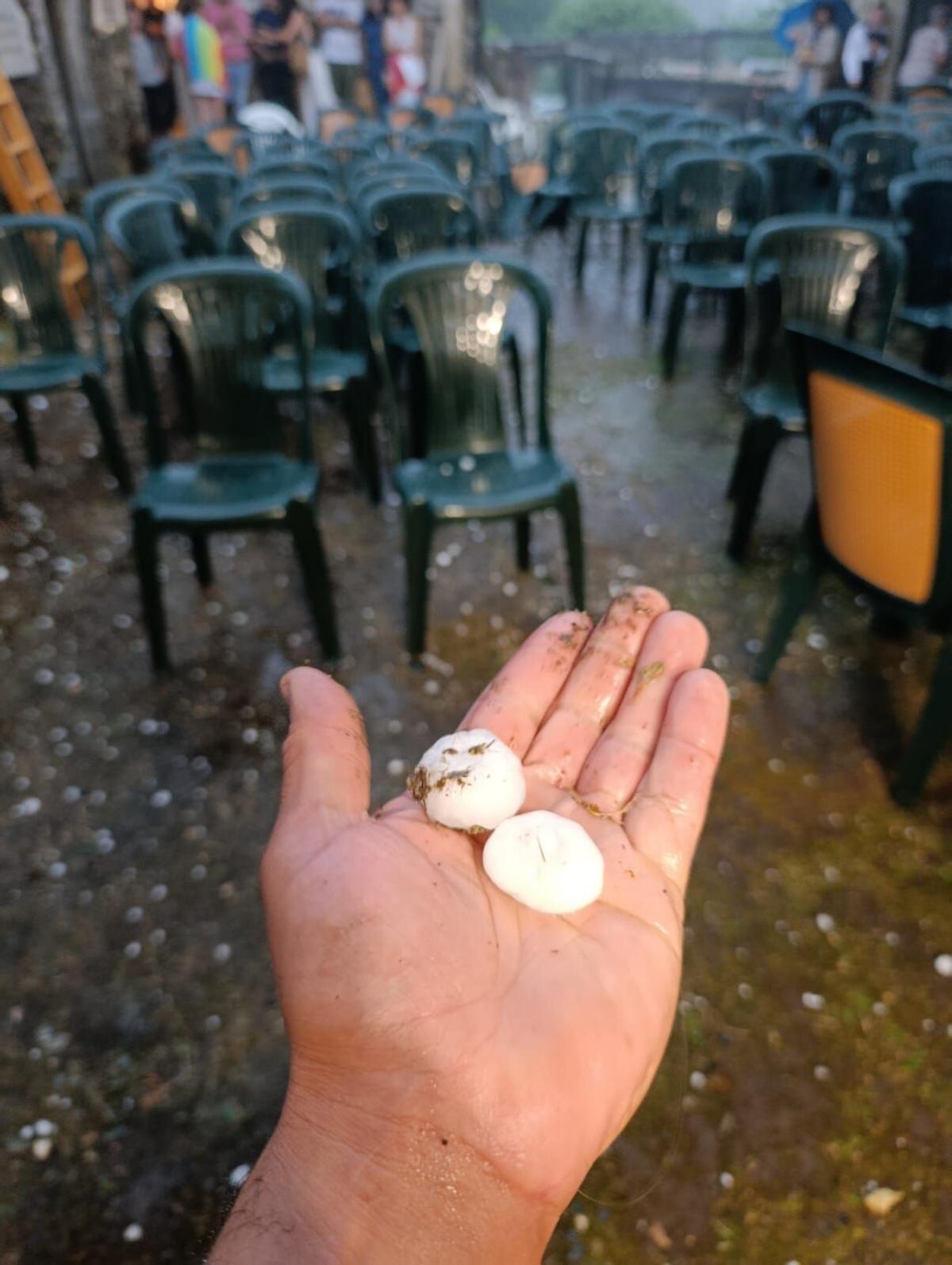 Granizo en Vila de Cruces.