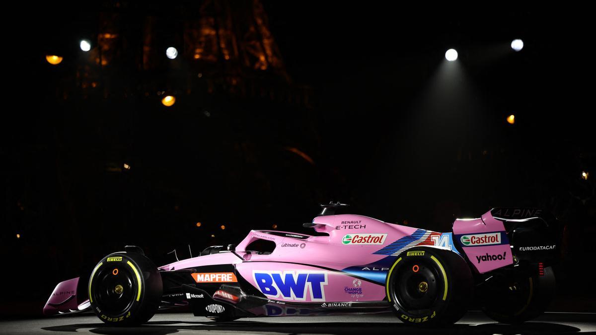 Un coche azul y rosa para 'El plan' de Fernando Alonso