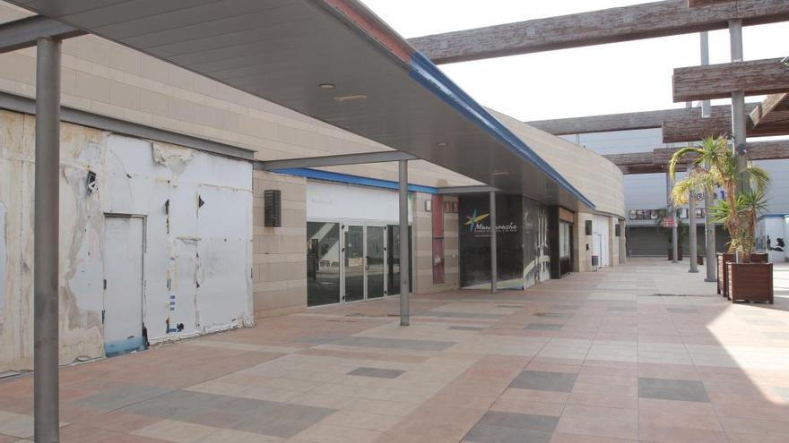 El centro comercial Mandarache busca un nuevo renacer.