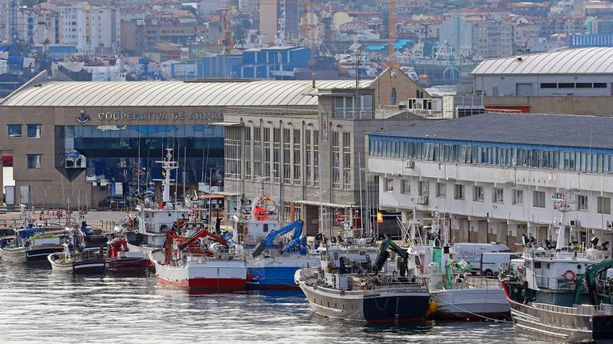 Pesqueros en el puerto de O Berbés. // M.G. Brea