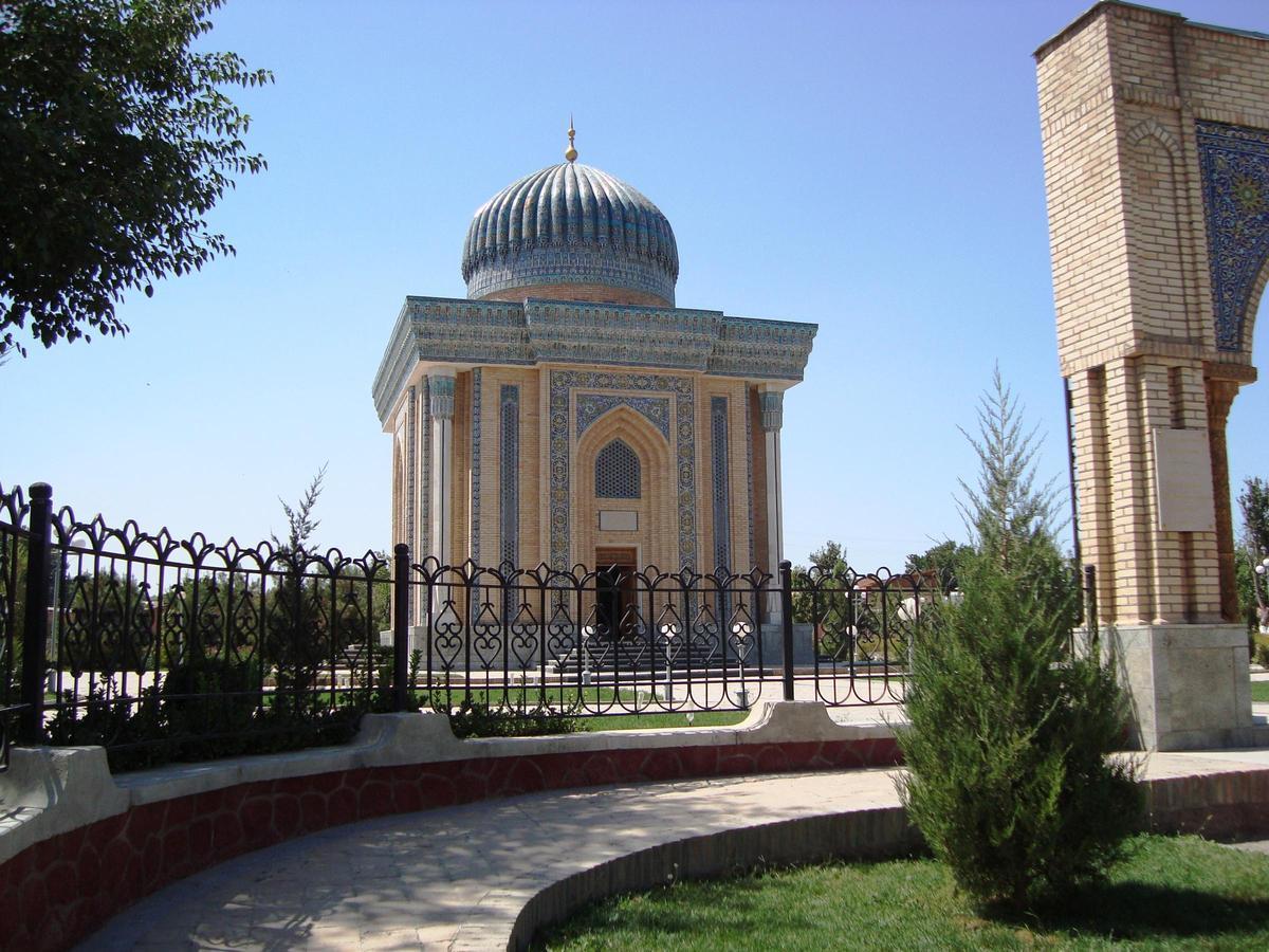 Mausoleo de Abu Mansur al-Maturidi, uno de los principales teólogos del islam suní, en Samarcanda (Uzbekistán)
