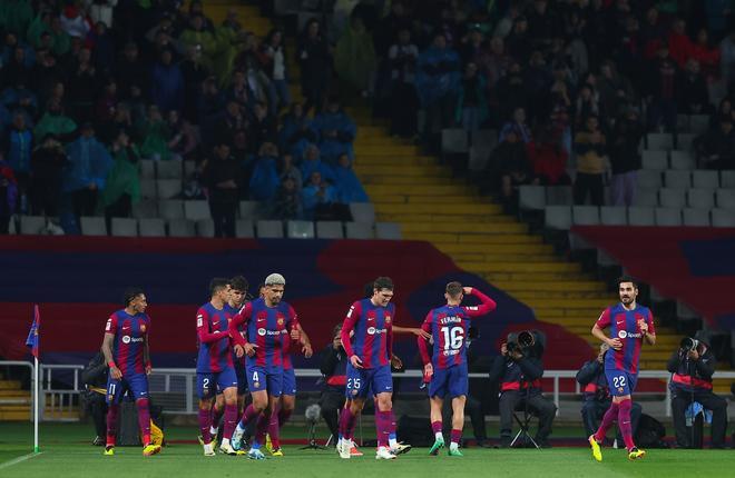 FC Barcelona - Valencia CF, el partido de la jornada 33 de LaLiga EA Sports, en imágenes.