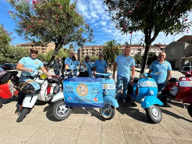 EN IMÁGENES: Vespas de Asturias, Galicia y Cantabria hacen gala en Castrillón de su estilo de vida