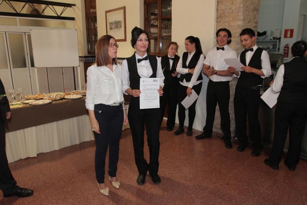 Clausura del curso de aprendiz en restaurantes en Cartagena