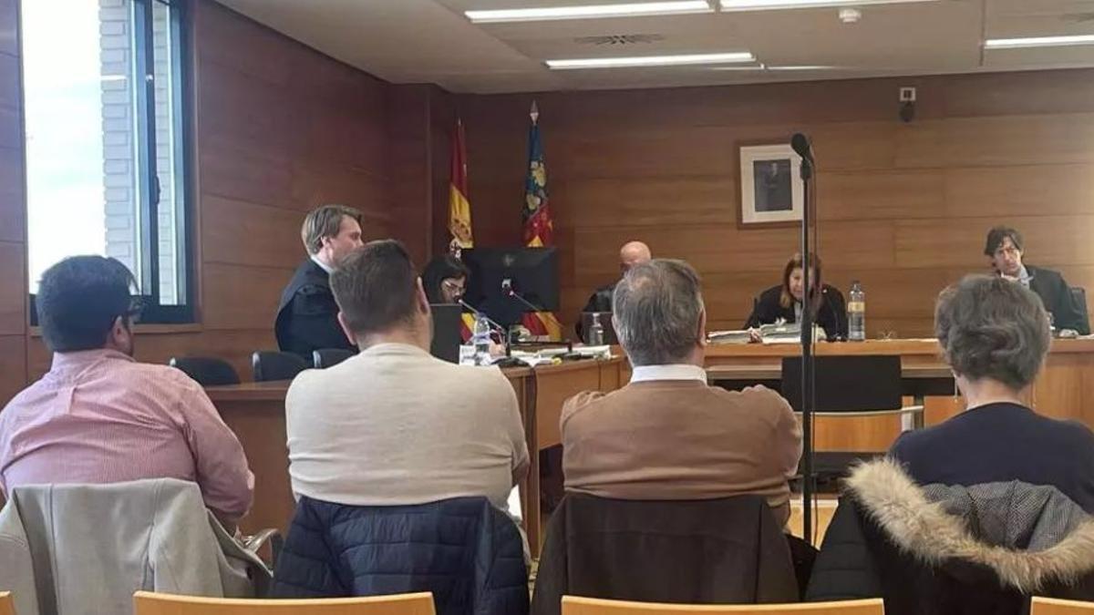 Imagen de los cuatro acusados, siendo los principales implicados los dos procesados del centro.