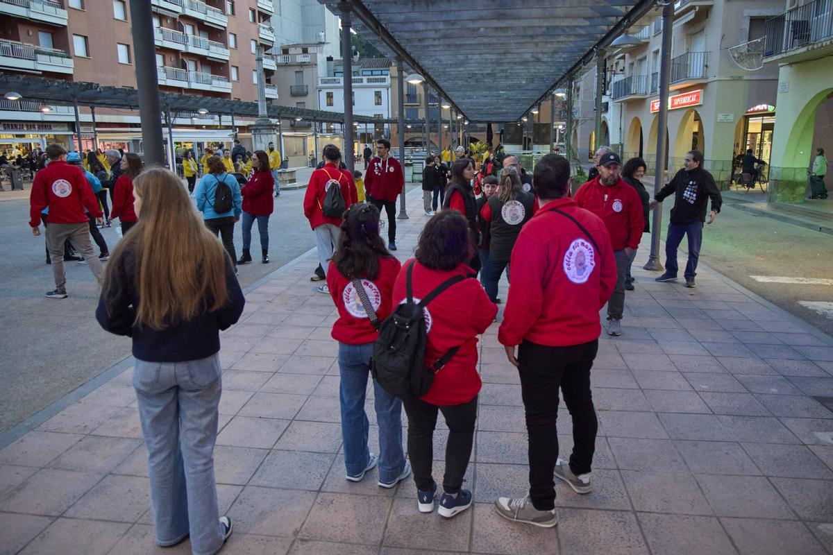 Cercavila de colles de Carnestoltes a Santt Feliu de Guíxols