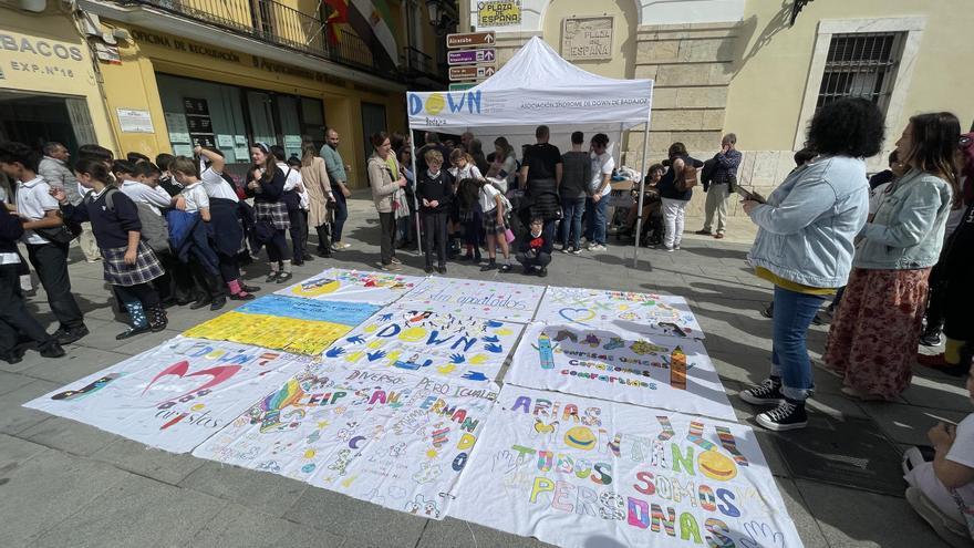 Seis colegios de Badajoz conmemoran el día mundial del síndrome de Down