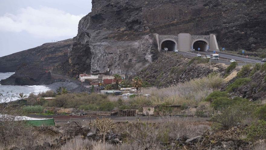 Las Bajas se disculpa  por su actitud en el pleno pero solicita al exalcalde que dimita