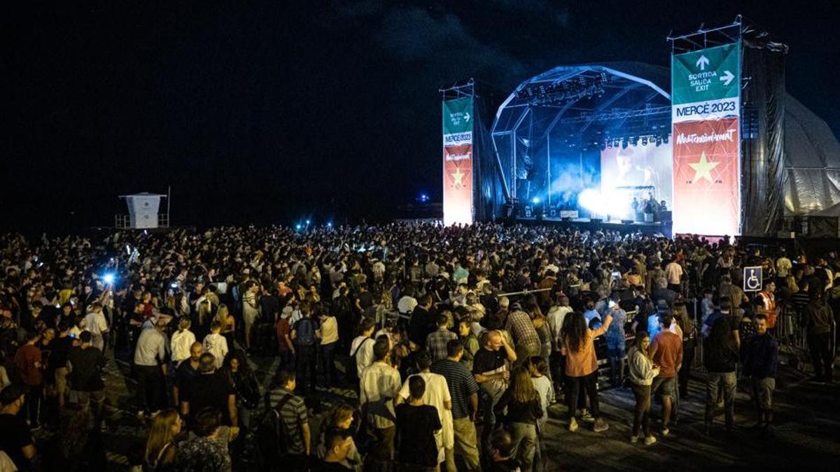 Concierto de Ginestà en la platja del Bogatell