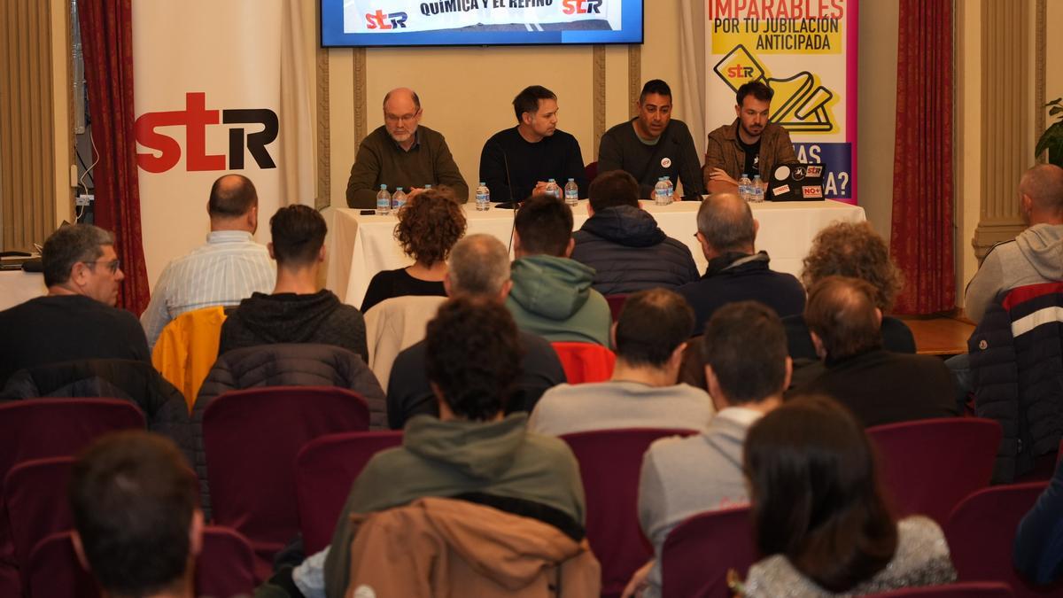 El Sindicato de Trabajadores presenta en Castelló una campaña para avanzar la edad de jubilación en el sector petroquímico