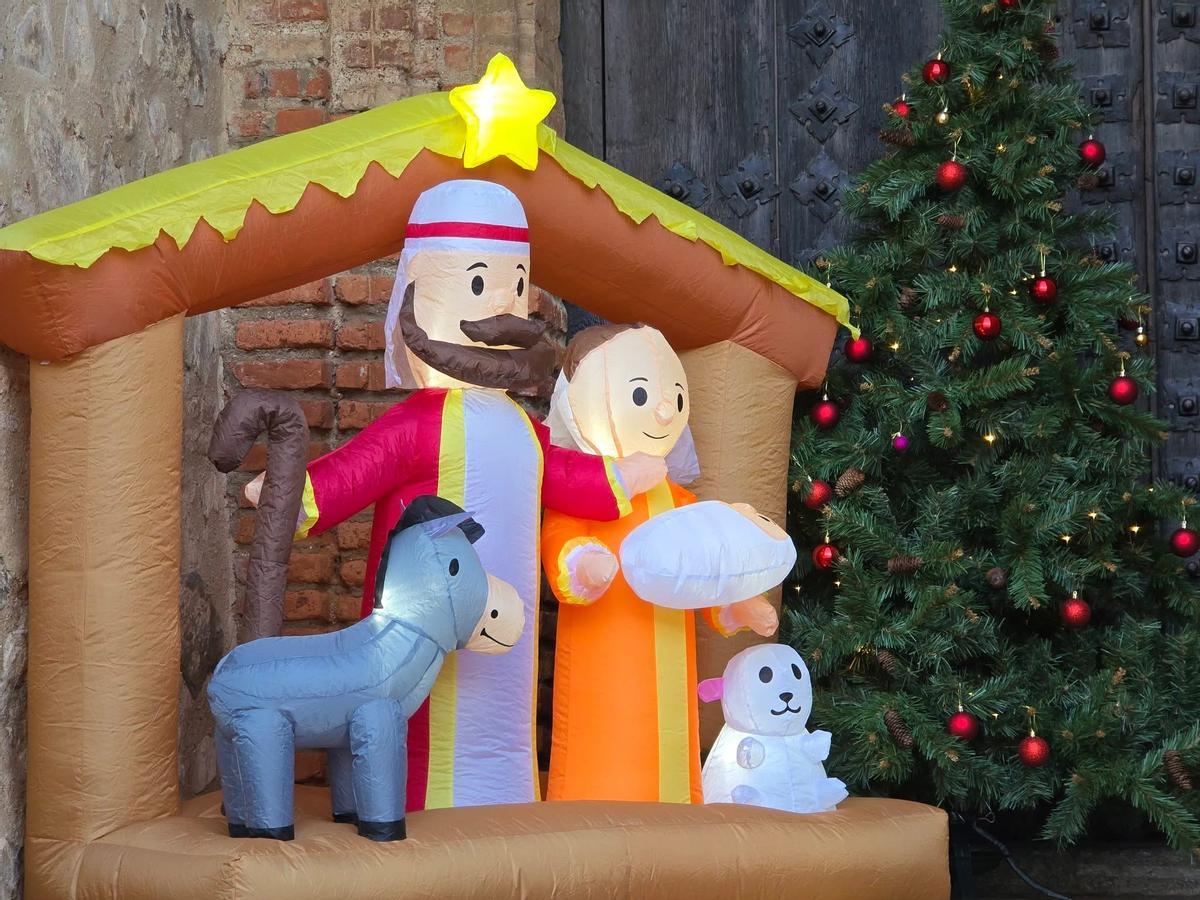 FOTOGALERÍA | Encuentro navideño de Francisco Cerrro con los sacerdotes del Arciprestazgo de Guadalupe, Herrera del Duque y Puebla de Alcocer