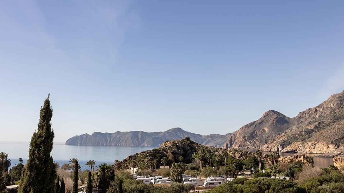 TAIGA Costa Cálida es el nuevo un camping resort situado frente al mar que sirve como punto de partida para descubrir la naturaleza, la cultura y la gastronomía de la zona.