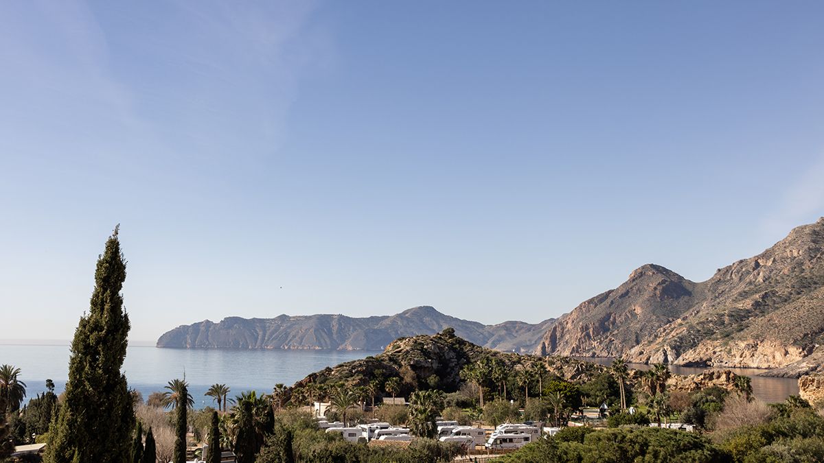 TAIGA Costa Cálida es el nuevo un camping resort situado frente al mar que sirve como punto de partida para descubrir la naturaleza, la cultura y la gastronomía de la zona.