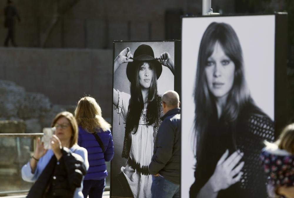 Exposición sobre Pepa Flores en la calle Alcazabilla.