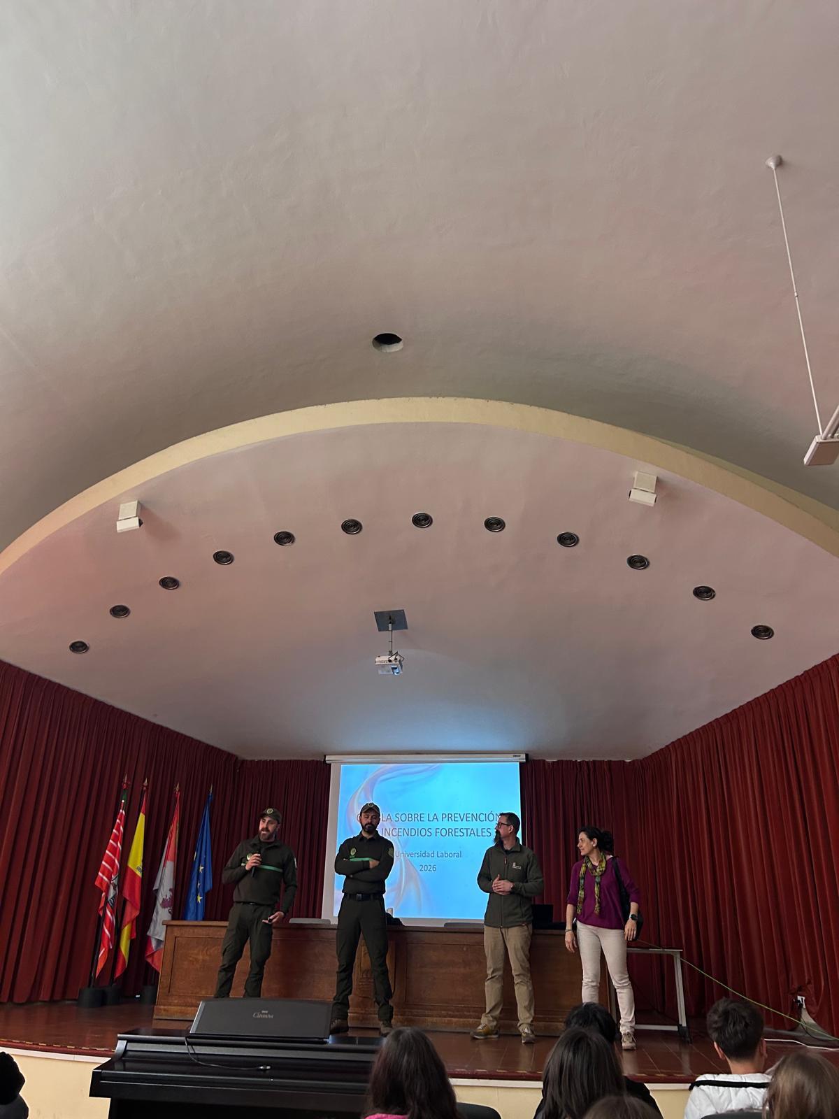Jornada sobre prevención de incendios forestales en el IES Universidad Laboral.