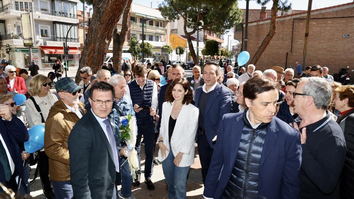 Ayuso en un acto de partido esta semana en Getafe con el candidato popular a la alcaldía, Antonio José Mesa.