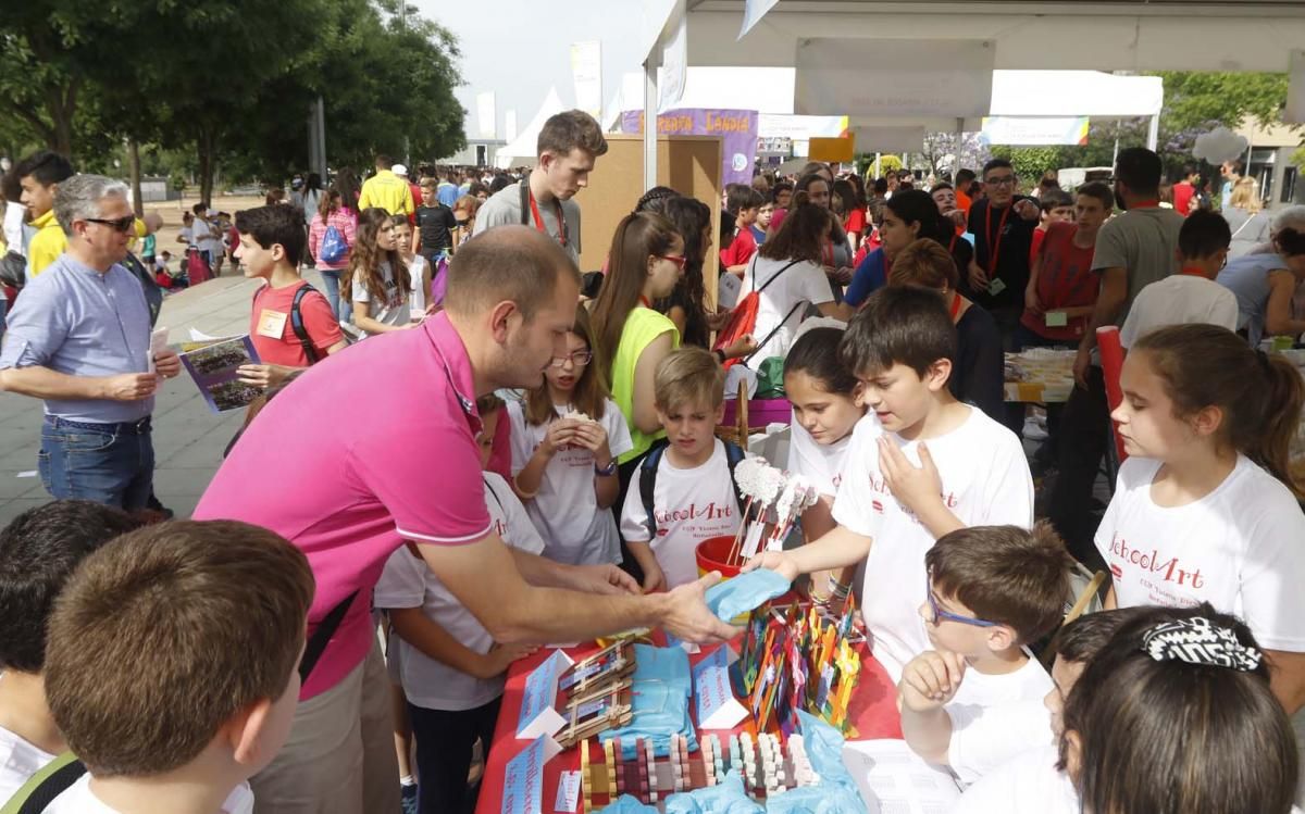 Fotogalería / Feria del Emprendimiento en el Vial Norte